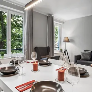 Traumhafte Mitten In Charlottenburg Apartment